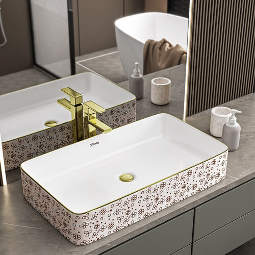 Toylarda yalangoch kelinlar onlayn